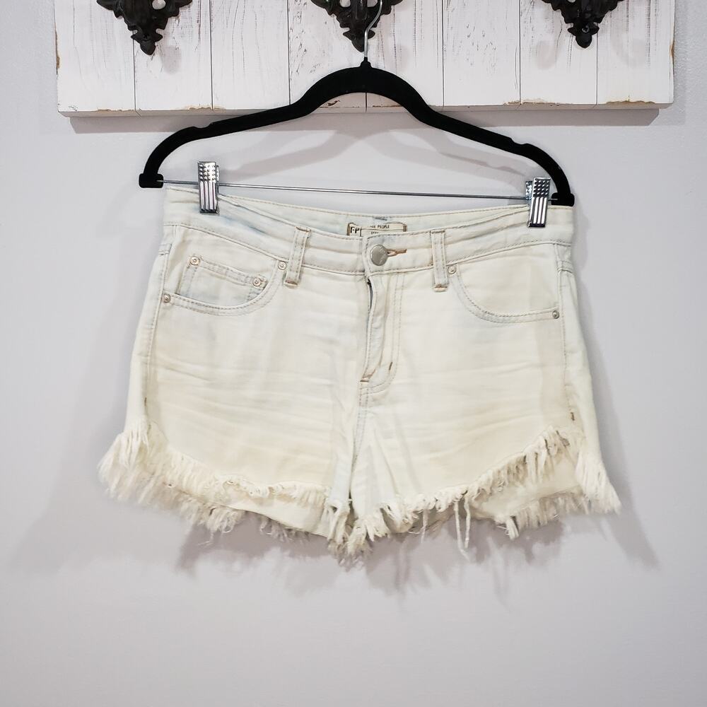 Free People We The Free Denim Shorts Bleached Frayed Cut Off Distressed Size 27